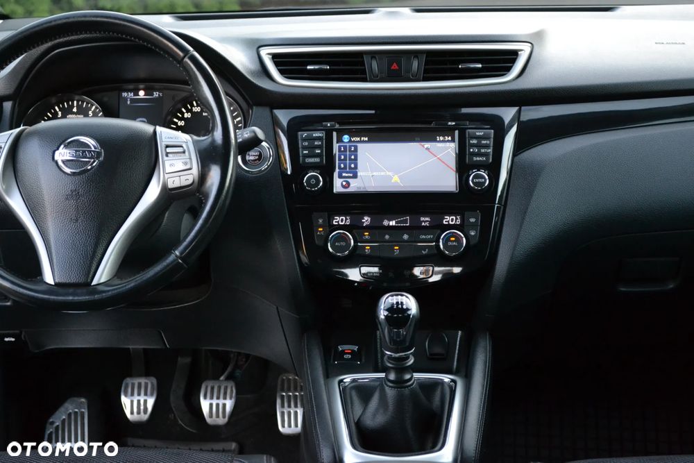 Nissan Qashqai 1.6 DIG-T Tekna - 28