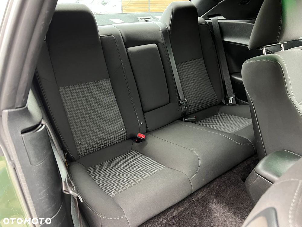 Dodge Challenger - 24