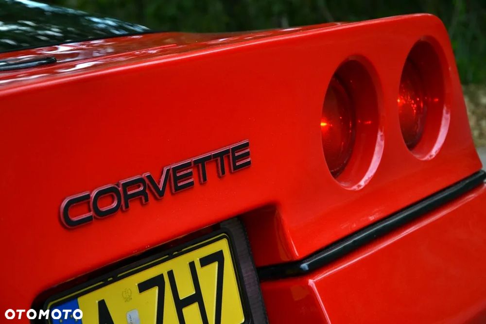 Chevrolet Corvette - 36