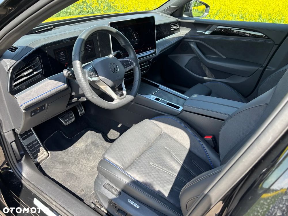 Volkswagen Passat - 2