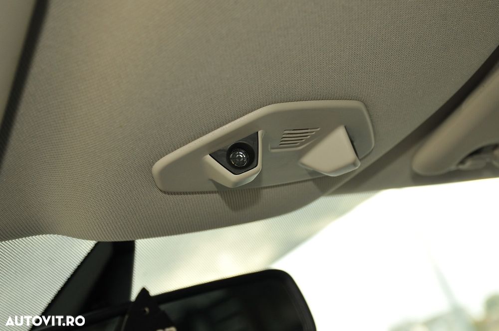 Ford Focus Turnier 1.5 EcoBlue Start-Stopp-System ST-LINE STYLE - 25