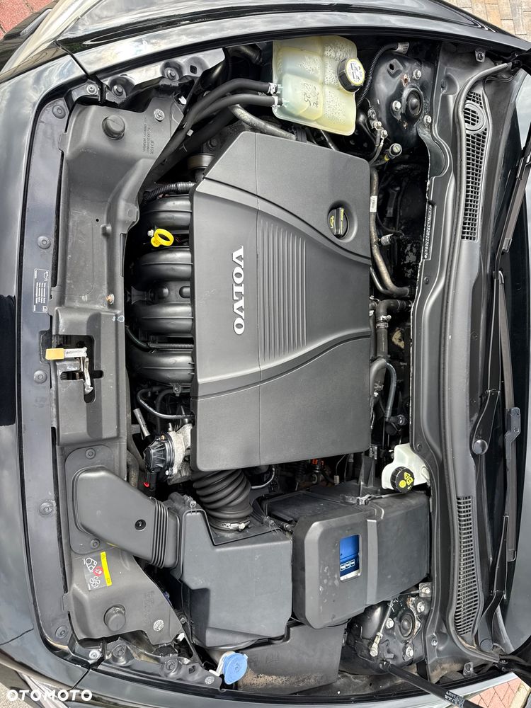 Volvo C30 2.0 Momentum - 21