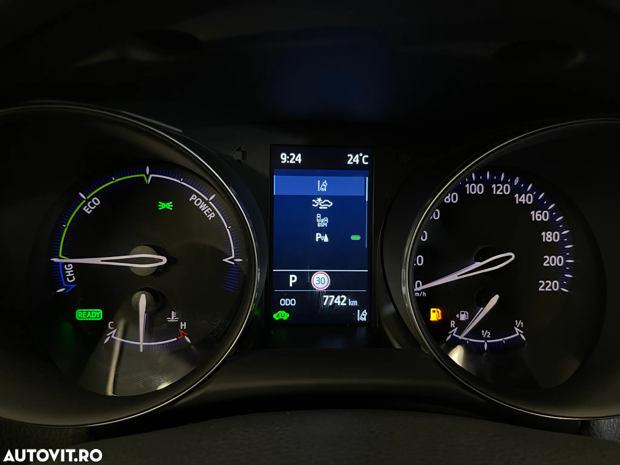 Toyota C-HR 2.0 HSD 184 CP 4x2 CVT Style - 25