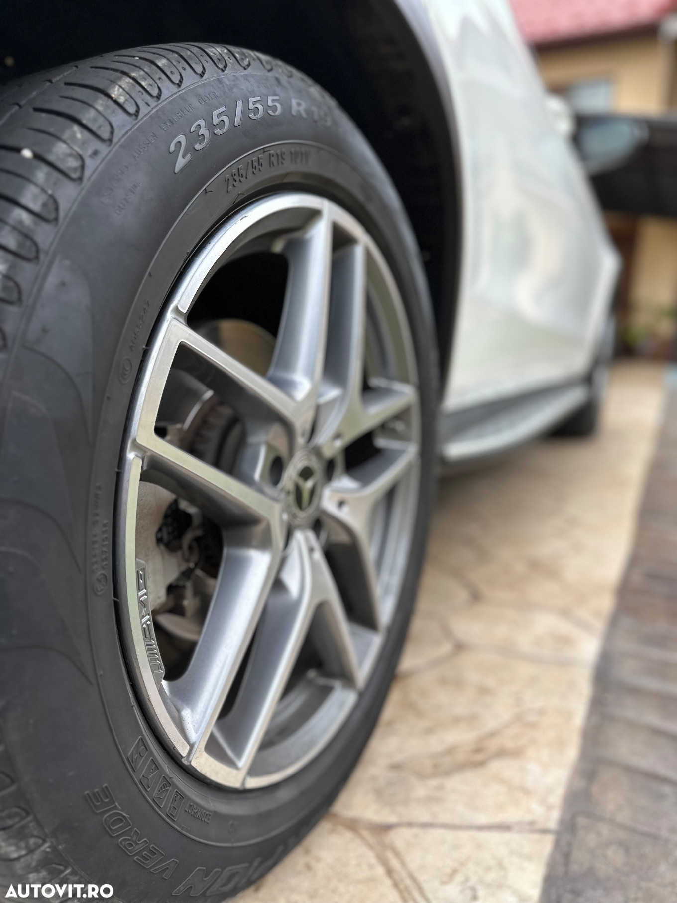 Mercedes-Benz GLC 250 4Matic 9G-TRONIC AMG Line - 6