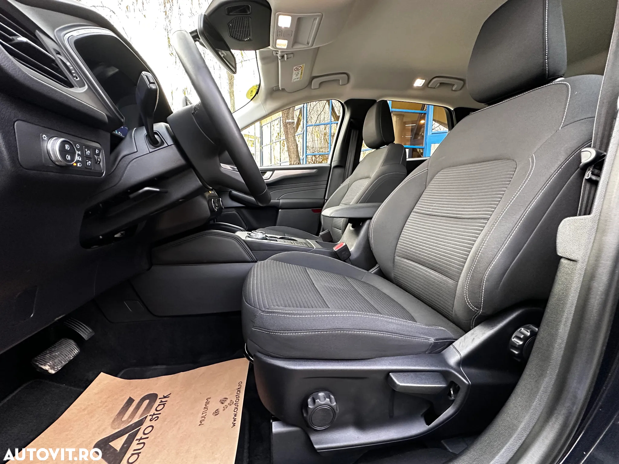 Ford Kuga 2.5 Duratec FHEV FWD Titanium - 17
