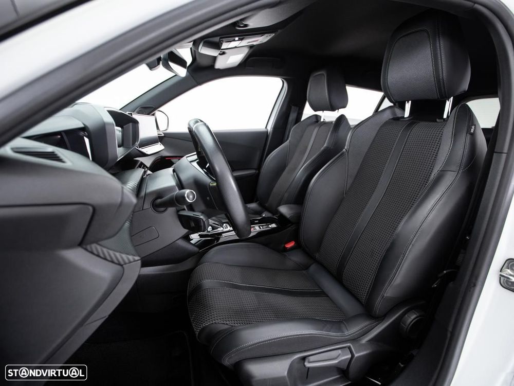 Peugeot e-2008 50 kWh GT - 9