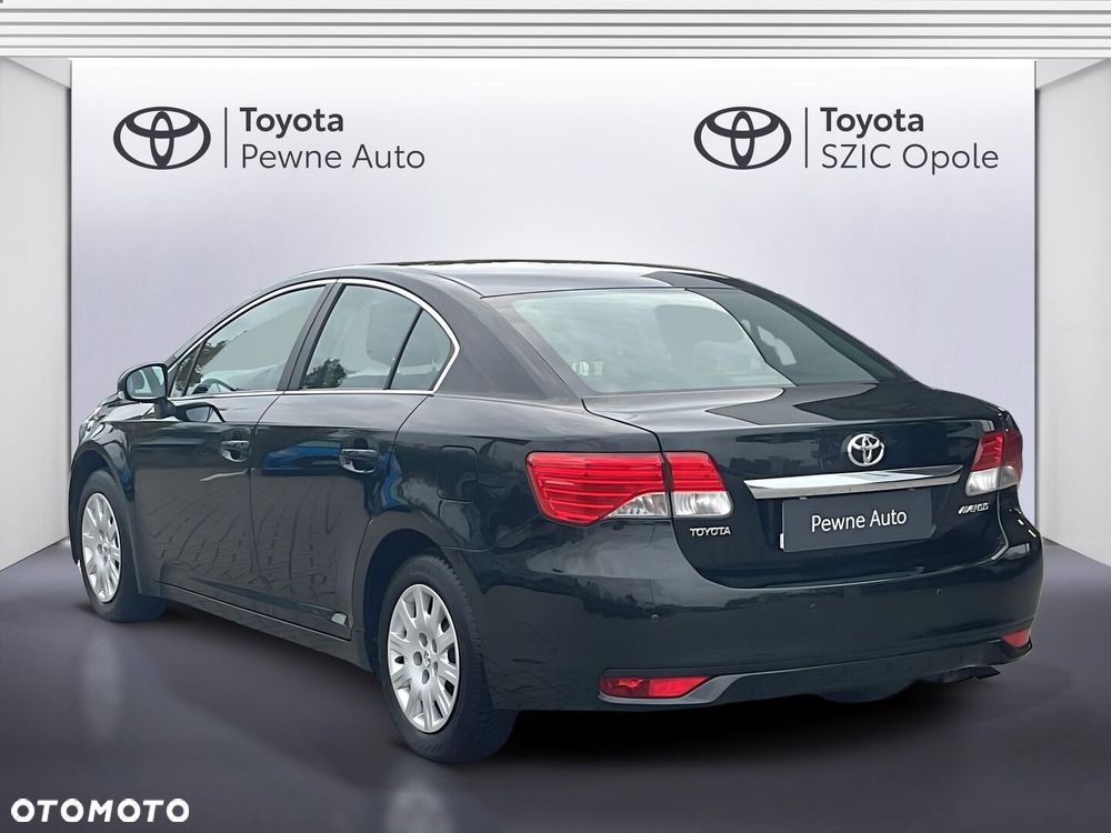 Toyota Avensis 1.6 Luna - 18