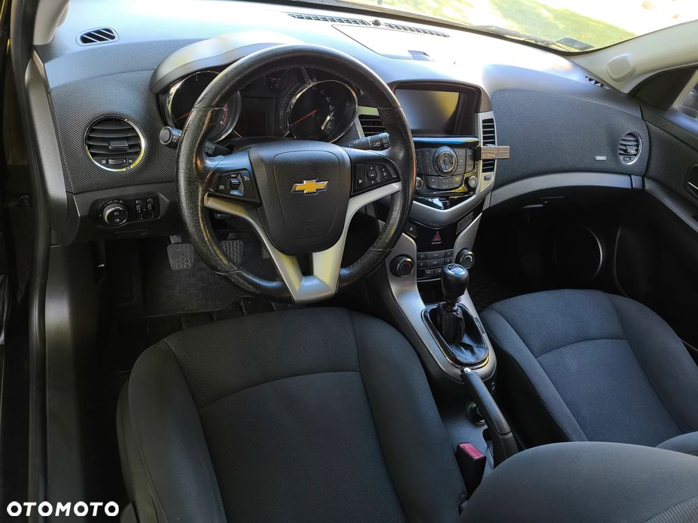 Chevrolet Cruze 1.8 LTZ+ - 7