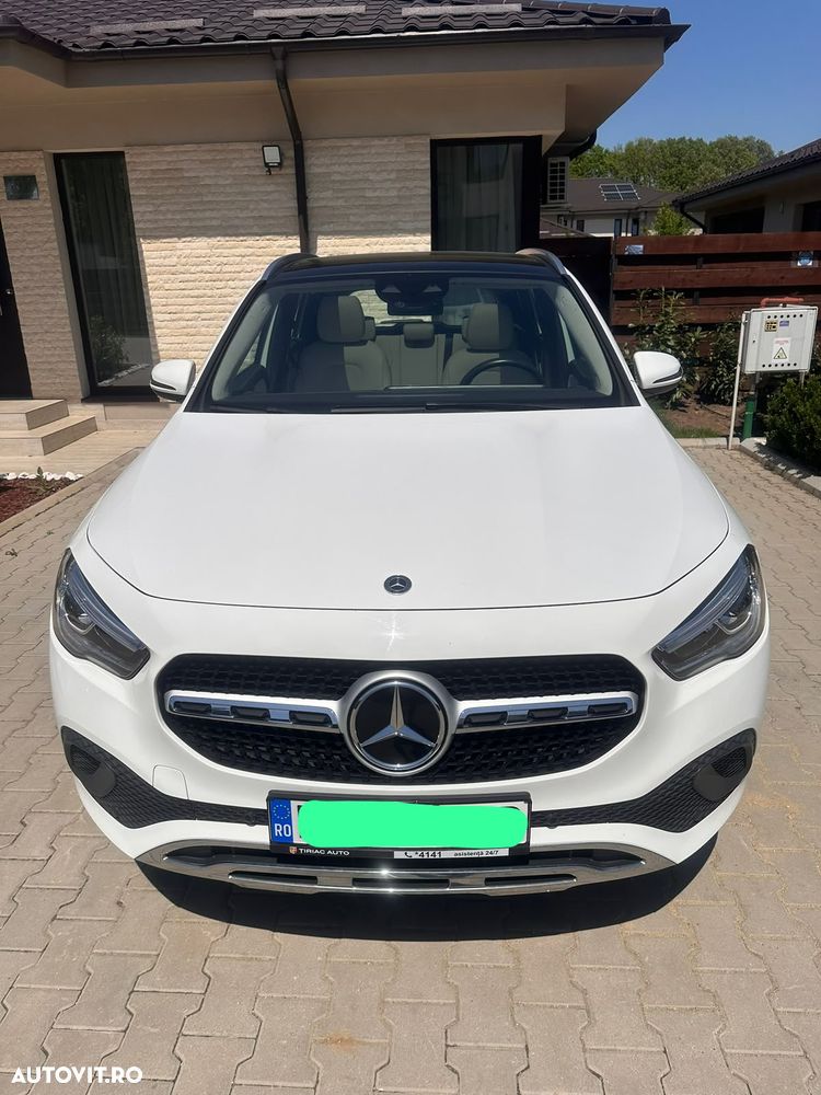 Mercedes-Benz GLA 250 e 8G-DCT - 4