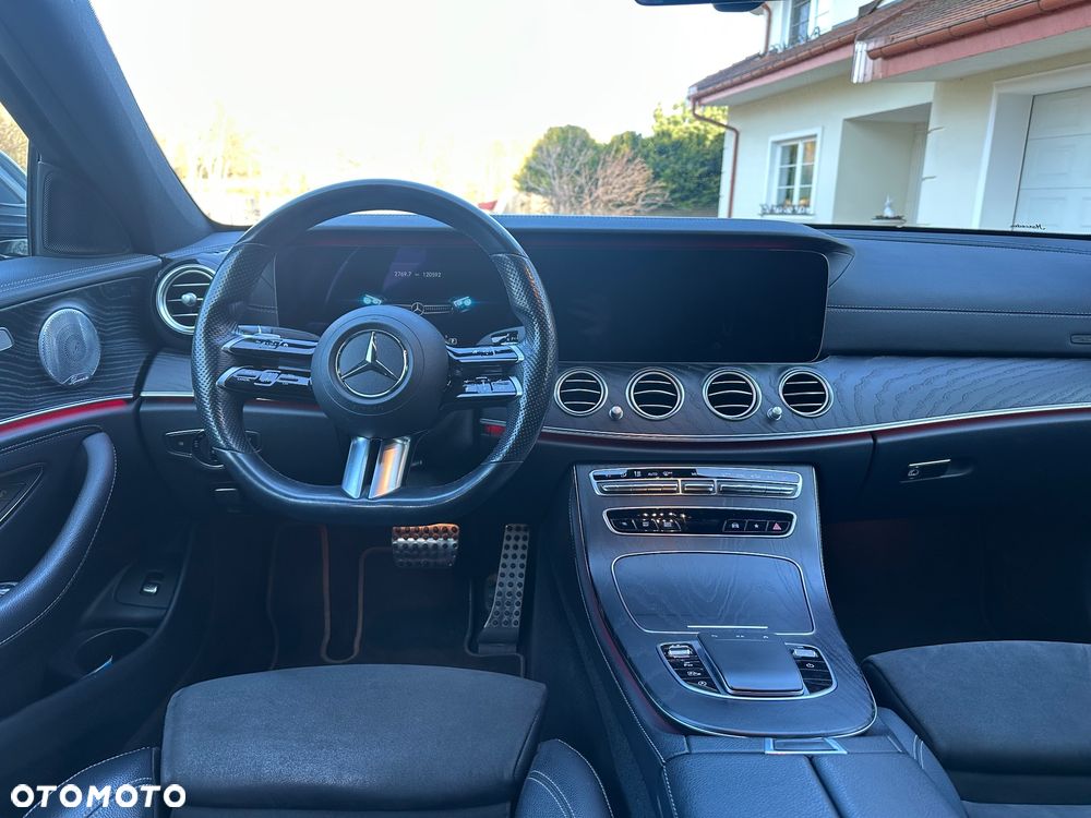 Mercedes-Benz Klasa E 200 4-Matic AMG - 10