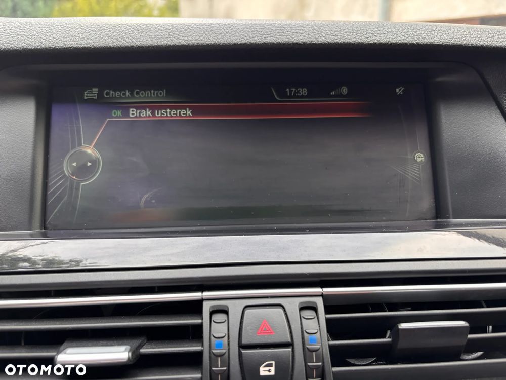 BMW Seria 5 530d xDrive Modern Line - 27