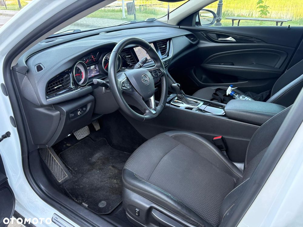 Opel Insignia 1.5 T Elite S&S - 11