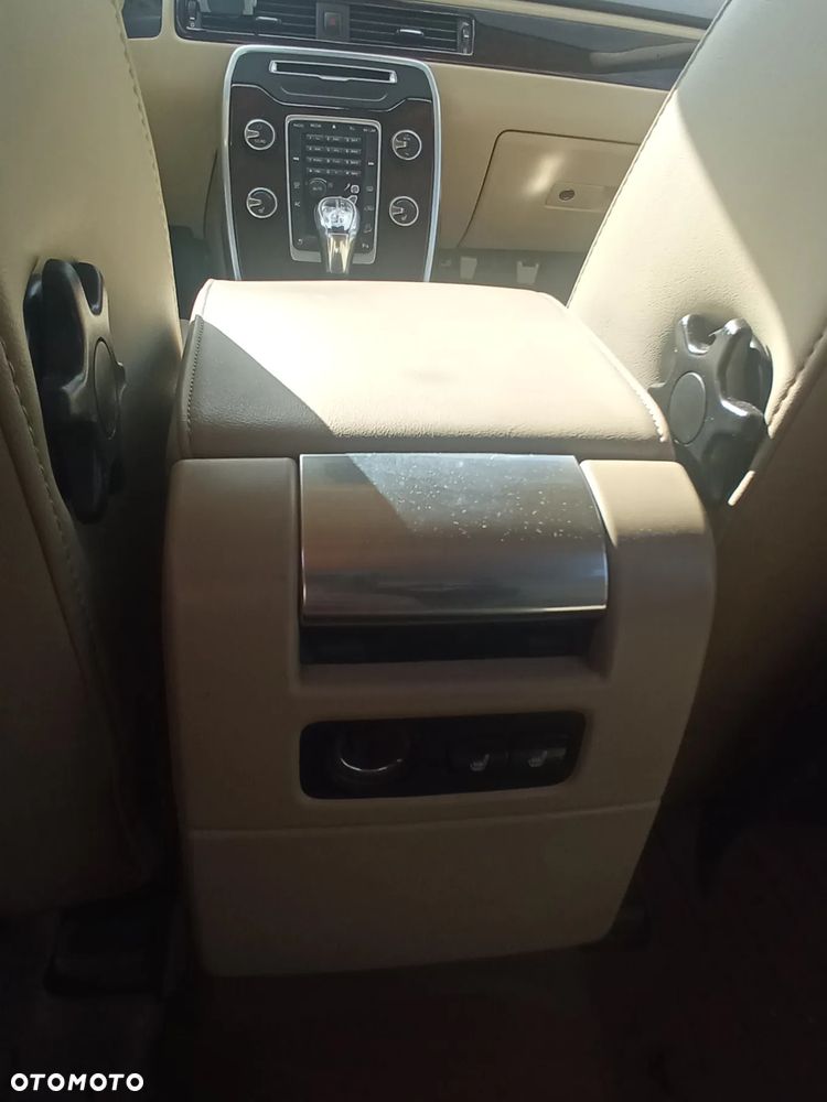 Volvo XC 70 3.2 AWD Summum - 9