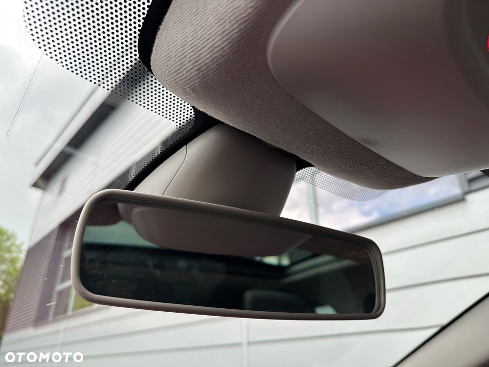 Renault Clio ENERGY TCe 120 INTENS - 23