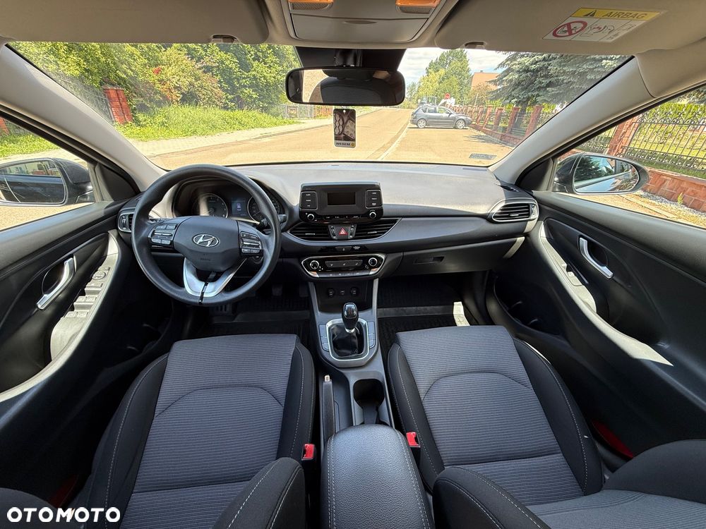 Hyundai i30 1.5 DPI Classic + - 5
