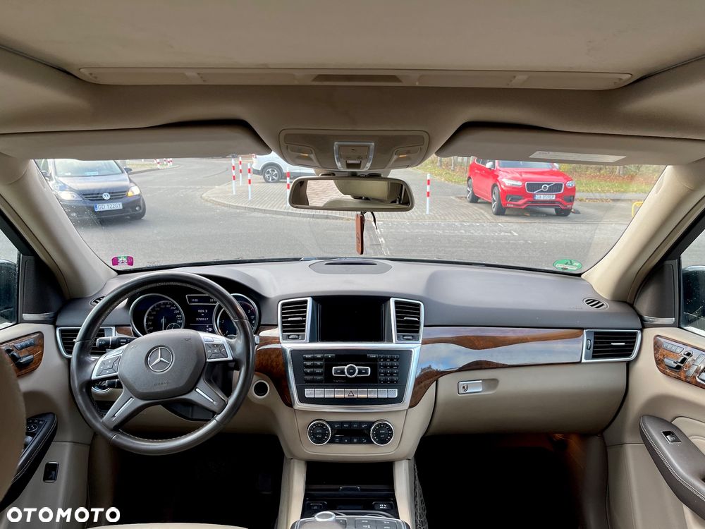 Mercedes-Benz ML 350 BlueTEC 4-Matic - 28