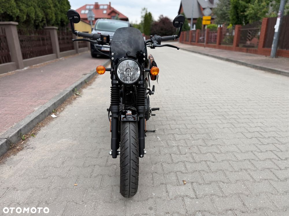 Royal Enfield HNTR - 14