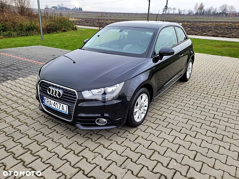 Audi A1 3-drzwiowe 1.2 TFSI S line Sportpaket - 2