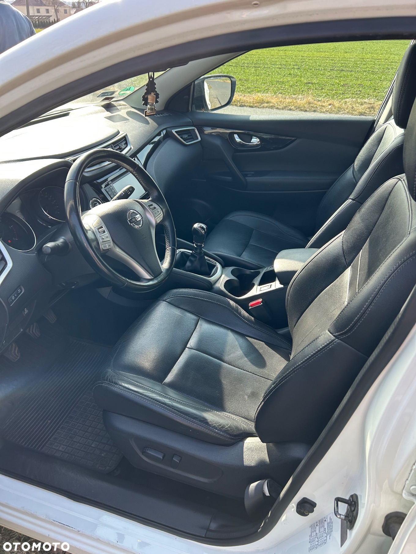 Nissan Qashqai 1.6 DCi 4x4 Tekna - 11