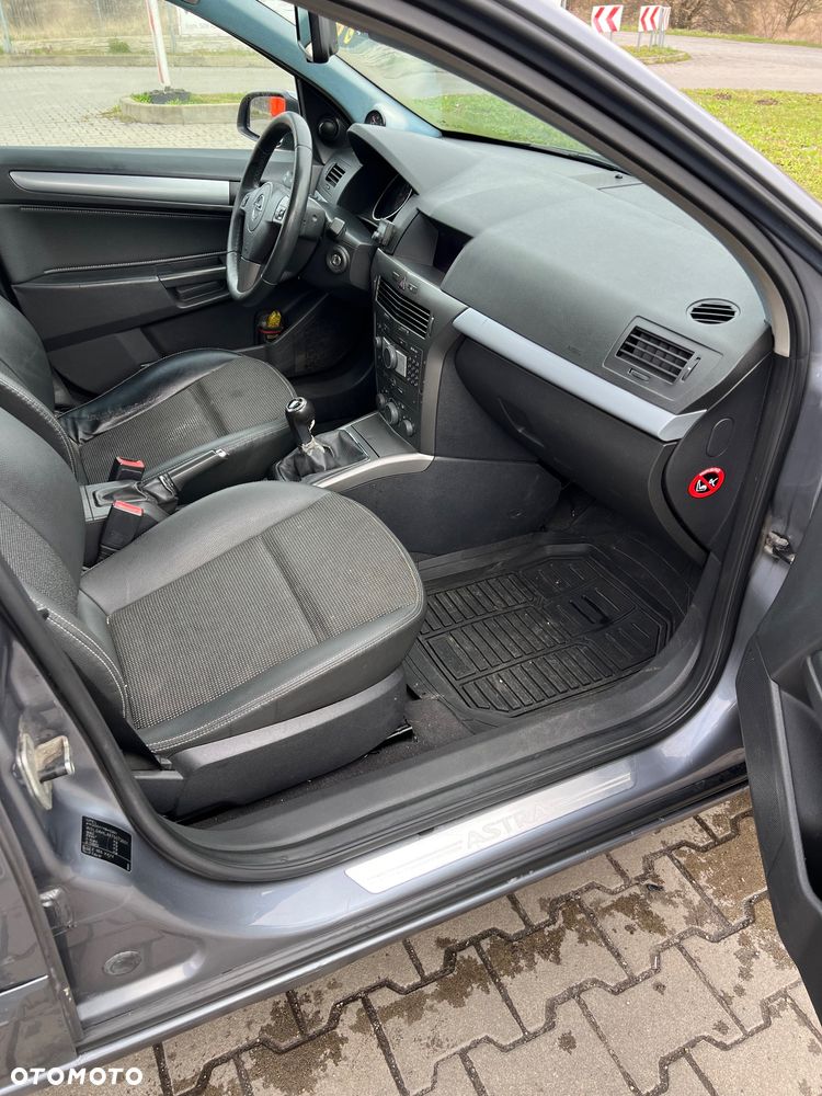 Opel Astra 1.9 CDTI - 6