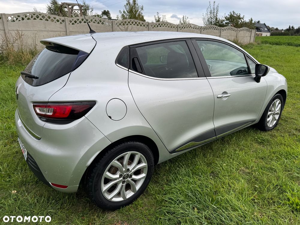 Renault Clio - 18