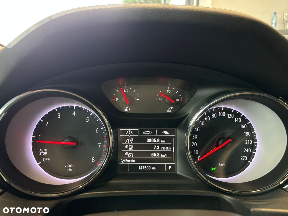Opel Insignia - 15