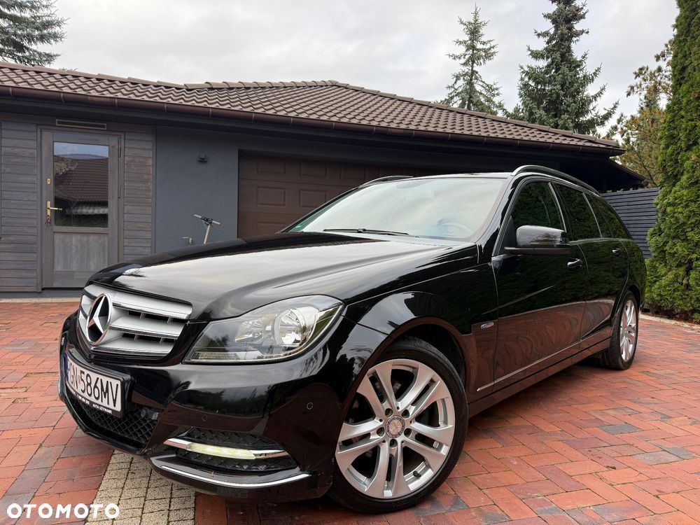 Mercedes-Benz Klasa C 180 CGI BlueEff Avantgarde - 1