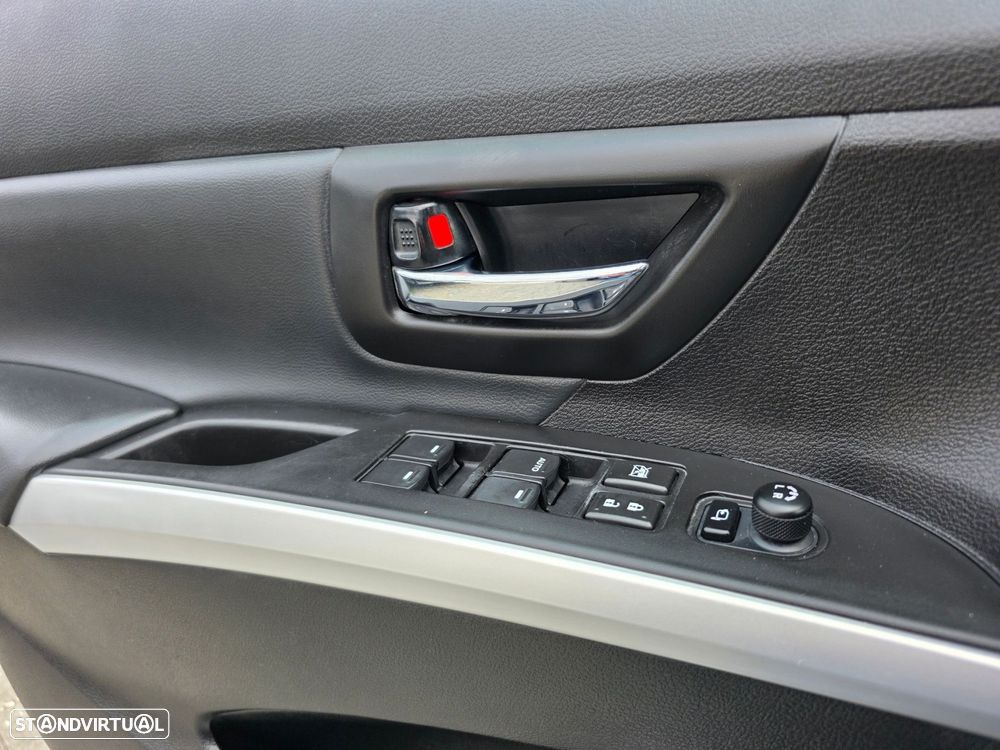 Suzuki S-Cross - 18
