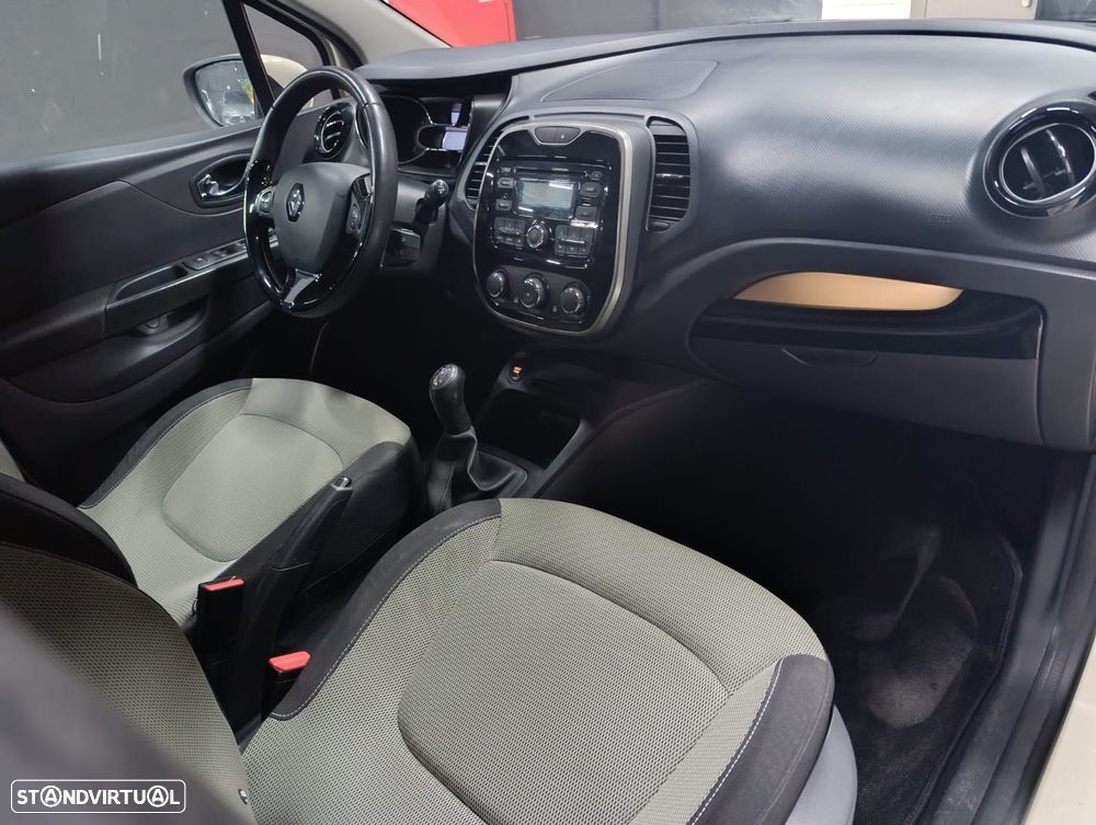 Renault Captur 1.2 TCe Evolution - 16