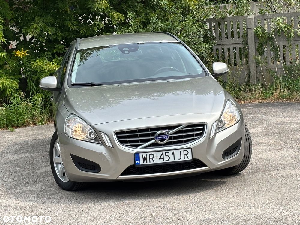 Volvo V60 D3 Momentum - 5