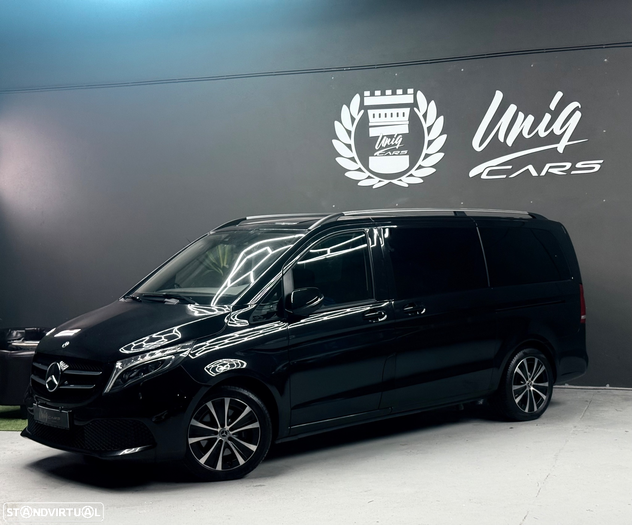 Mercedes-Benz V 300 d Longo Avantgarde - 12