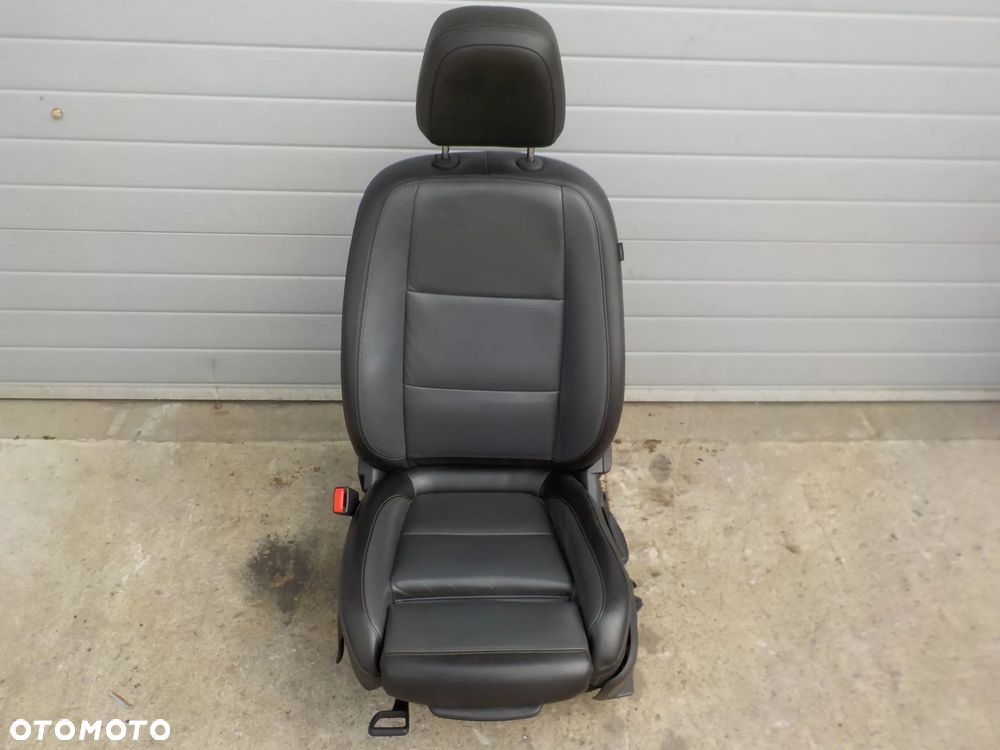 OPEL MOKKA I FOTEL LEWY PRZÓD SKÓRA UK