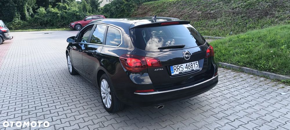 Opel Astra 1.4 Turbo Cosmo - 4