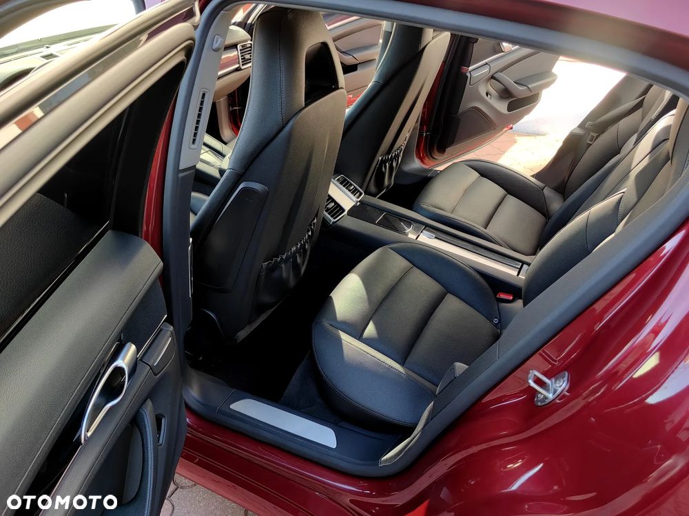 Porsche Panamera - 28