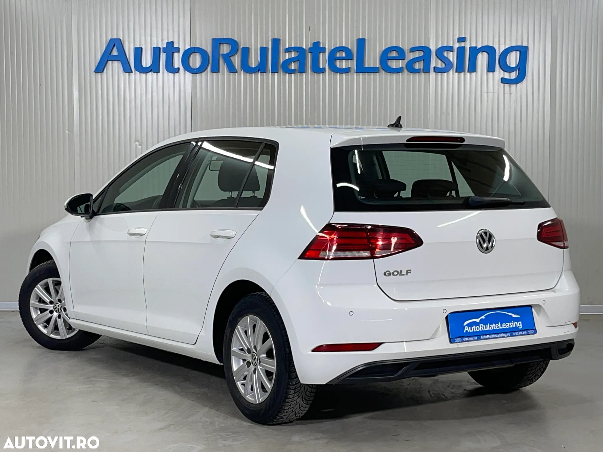 Volkswagen Golf 1.6 TDI Trendline - 4