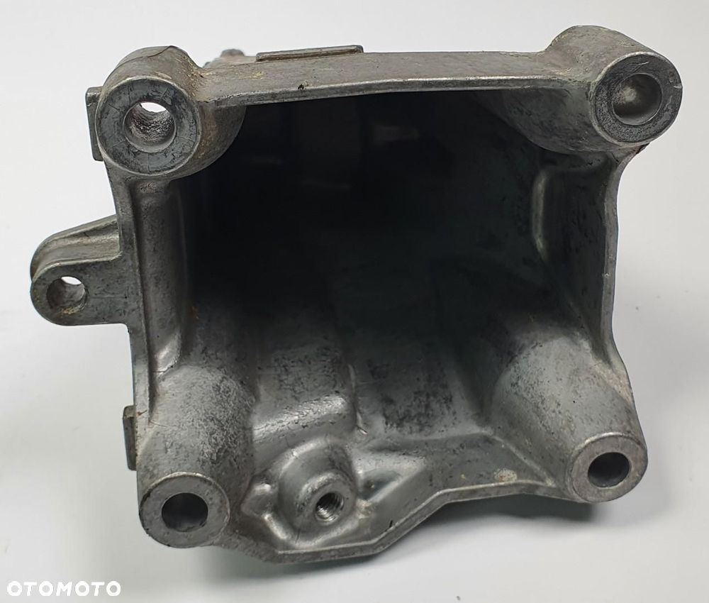 ŁAPA SILNIKA MOCOWANIE MERCEDES W213 2.0 CGI A2742234304 - 4