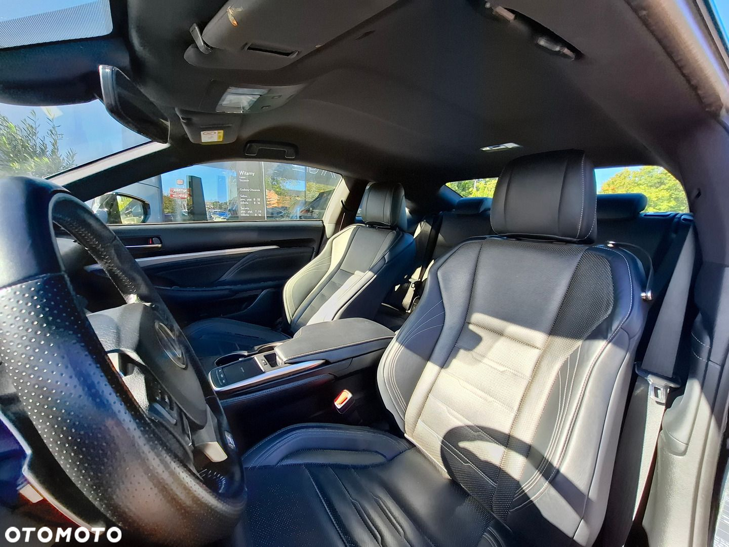 Lexus RC - 10