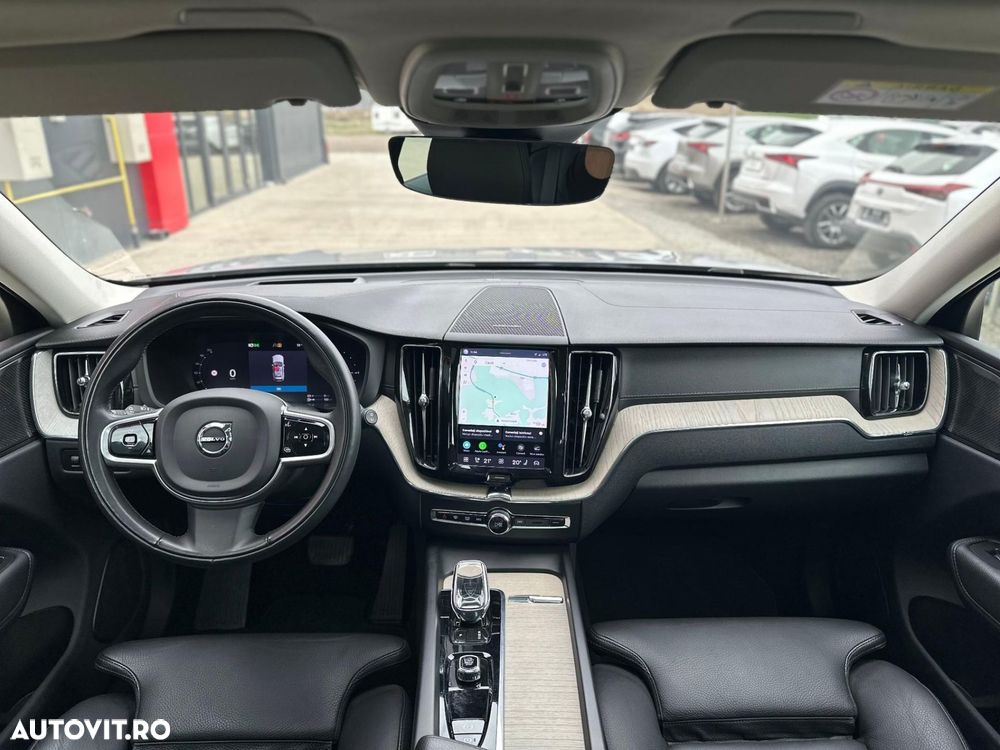 Volvo XC 60 Recharge T6 Twin Engine eAWD Inscription Expression - 24