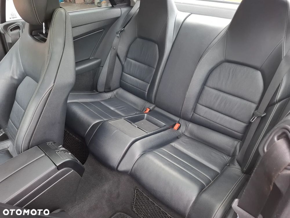 Mercedes-Benz Klasa E - 21