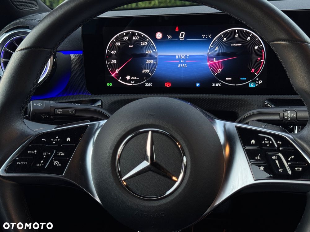 Mercedes-Benz CLA 200 mHEV 7G-DCT - 13