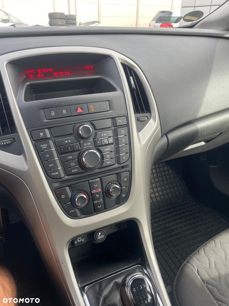 Opel Astra - 11