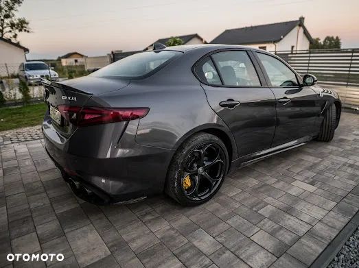 Alfa Romeo Giulia 2.9 Bi Turbo V6 Quadrifoglio - 2