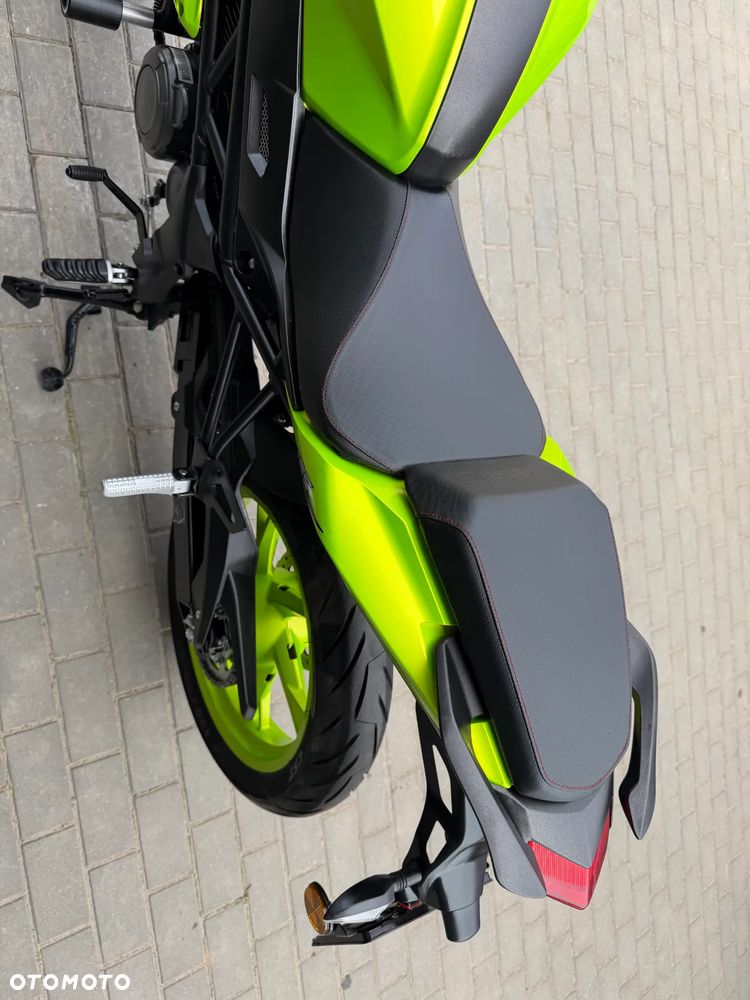 Benelli BN 125 - 31
