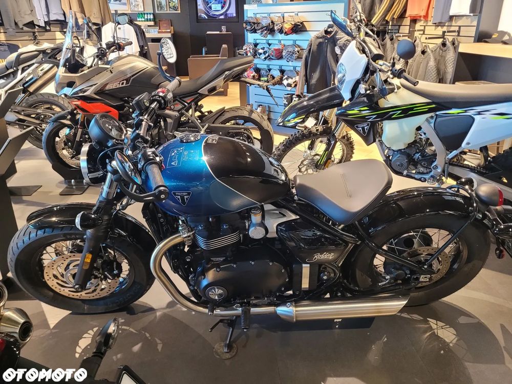 Triumph Bonneville Bobber - 6