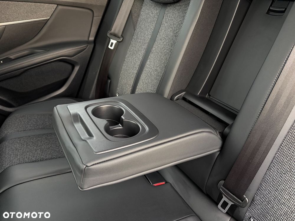 Peugeot 3008 BlueHDi 130 Stop & Start Allure Business-Paket - 25