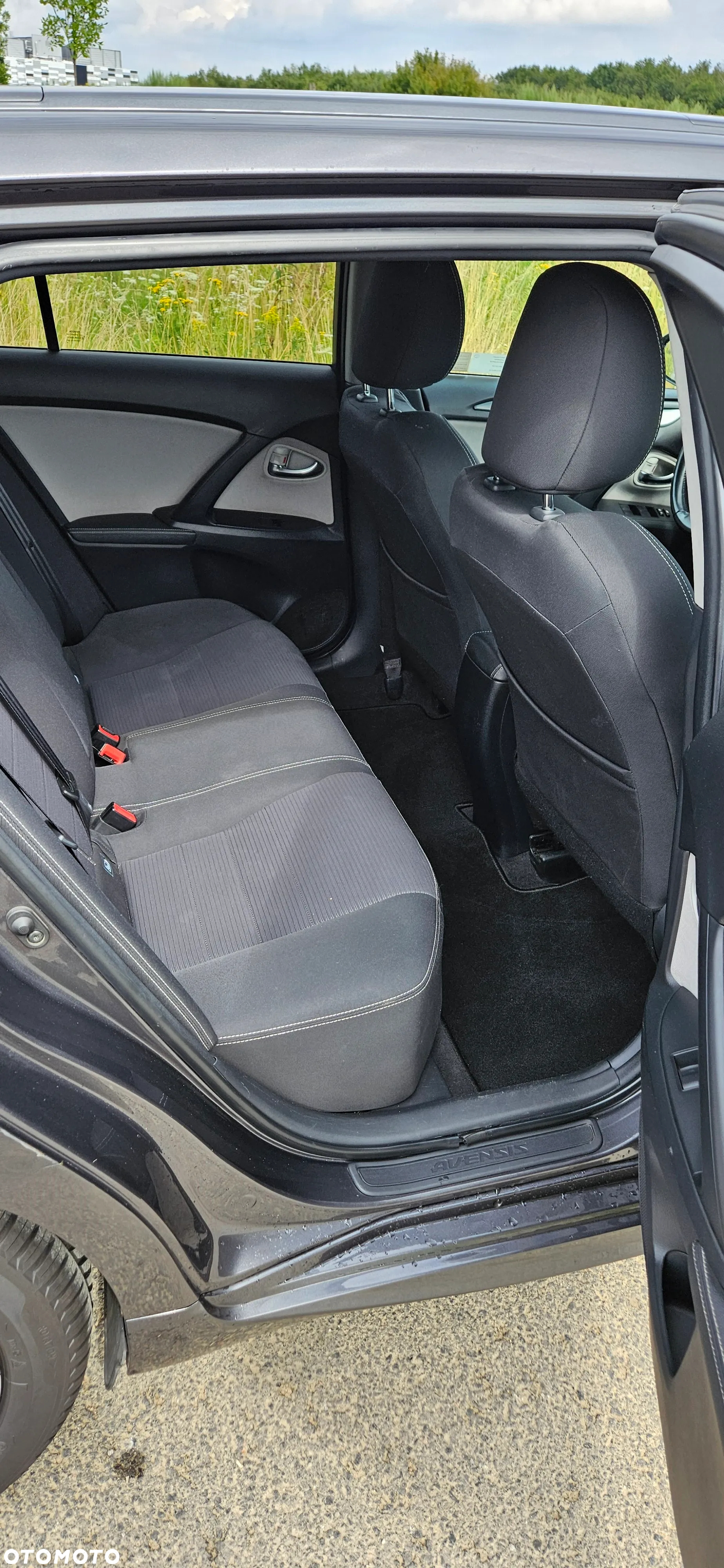 Toyota Avensis 1.8 Premium - 7