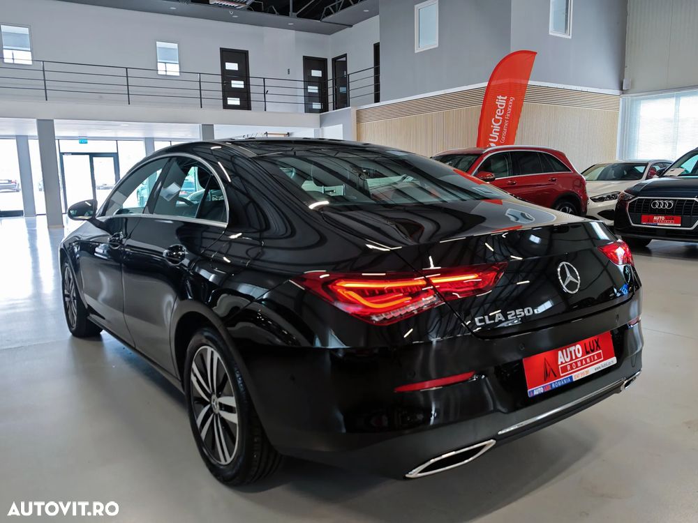 Mercedes-Benz CLA 250 e 8G-DCT - 5