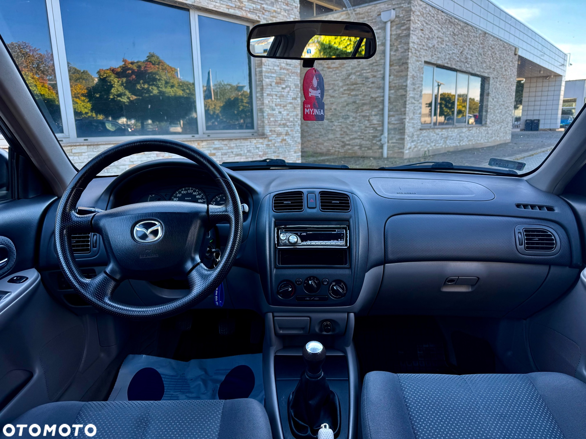 Mazda 323F 1.6 Exclusive - 24