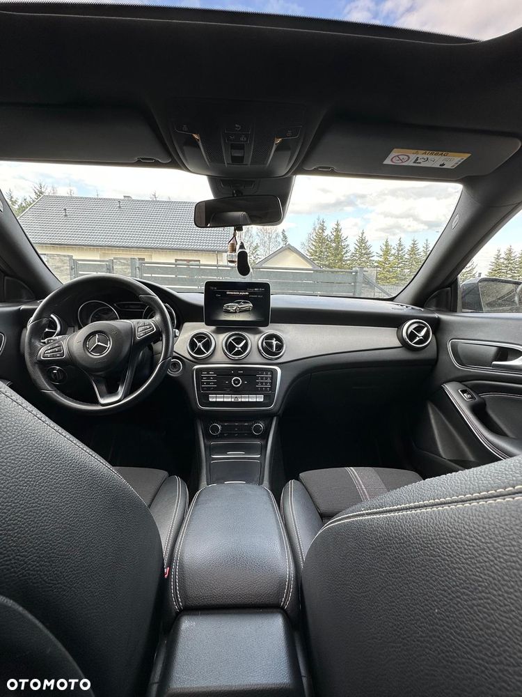 Mercedes-Benz CLA 220 d 7G-DCT - 25
