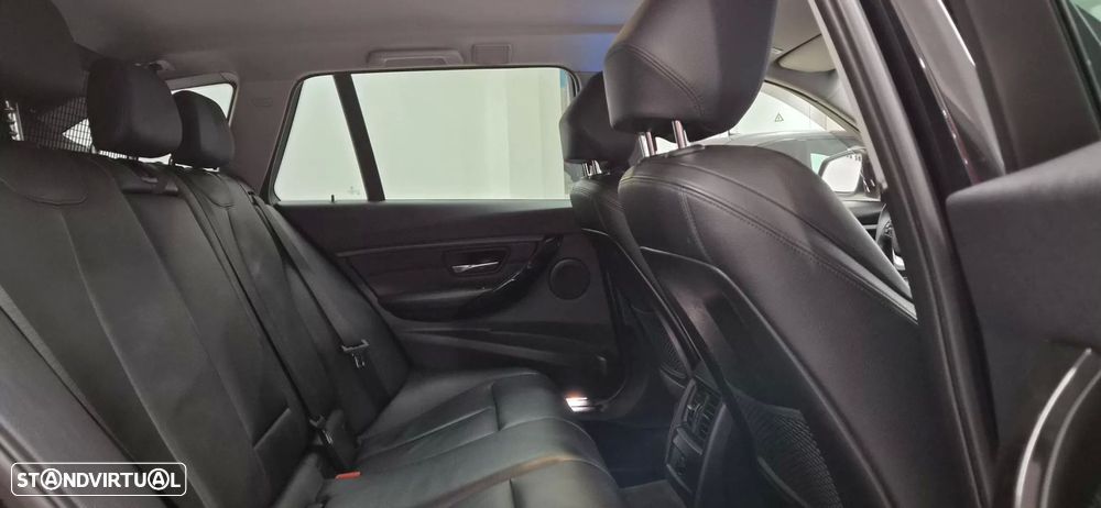 BMW 320 d Sport-Aut. Efficient Dynamics Edition Blue Per Sport Line - 37